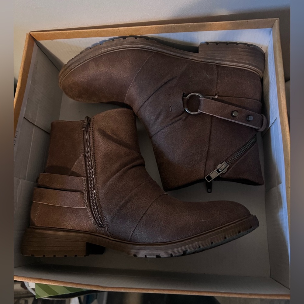 Very G Dark Brown Ankle Booties